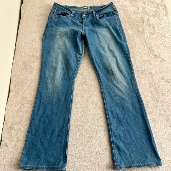 Levi's 815 Jeans Women's size 33x32 Curvy Bootcut Cowgirl Medium Wash Denim Blue - Picture 1 of 12